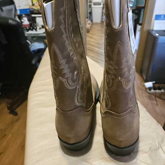 Canyon Trails Cowboy Boots for Men Water Repellent Durable Boots, size 13 - Picture 6 of 14